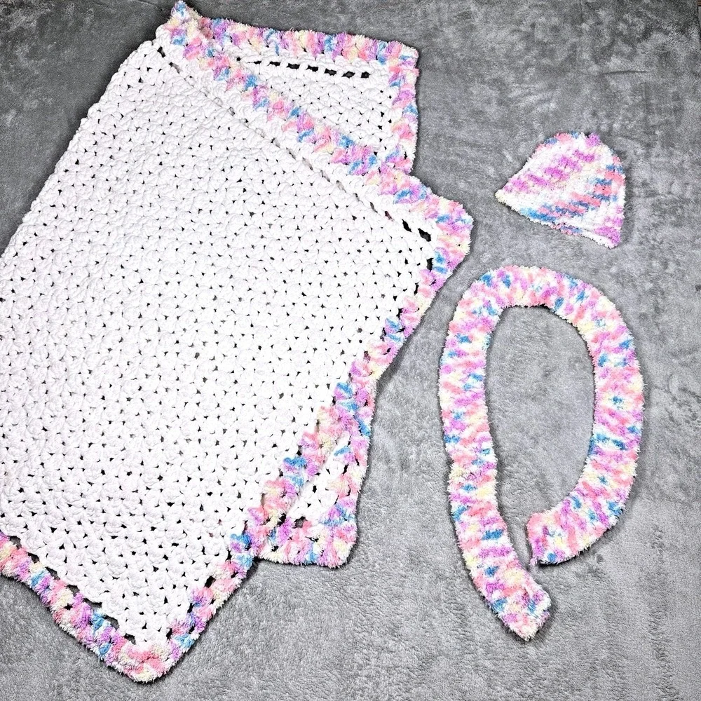 Handmade Crochet Baby Blanket Hat Scarf Set‎ 44x33 Pastel Nursery Gift